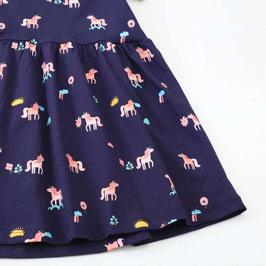 Mädchen Kurzarm Kleid mit verspieltem Einhorn-Motiv EB