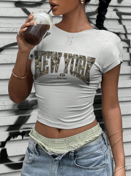 Damen Crop-T-Shirt mit auffälligem New York Grafikdruck EB