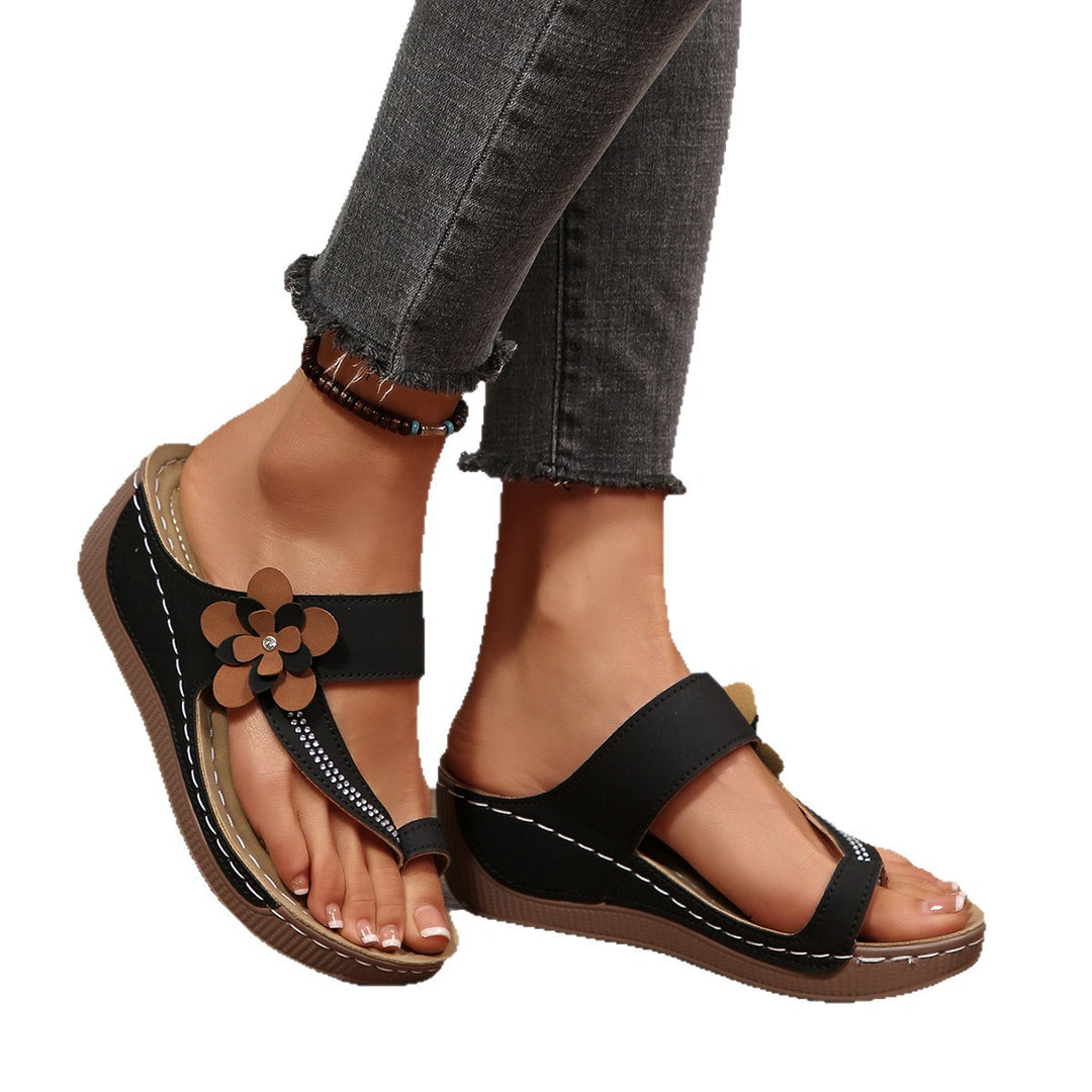 Damen Sandalen mit floralem Dekor und komfortablem Plateau EB