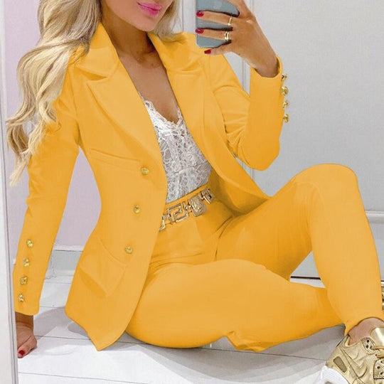 Damen nan tailliertes Doppelreiher-Blazer-Set mit goldknopf-Detail und hochtaillierter Slimhose EB