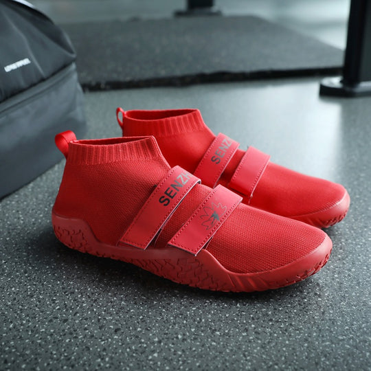 Damen Sportliche Aquaschuhe mit elastischem Klettverschluss und rutschfester Sohle EB