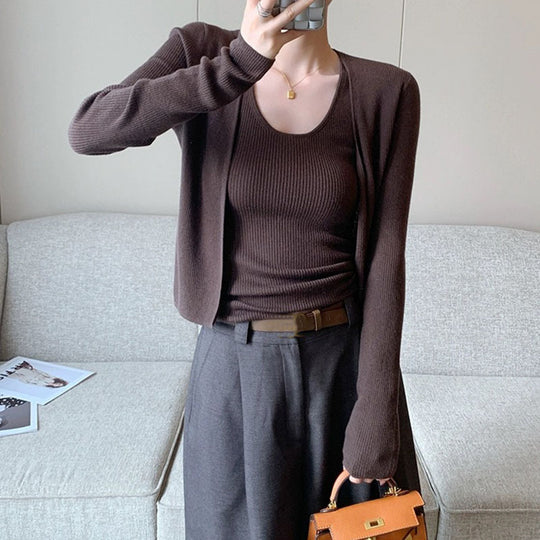 Damen Eleganter und bequemer Cardigan im minimalistischen Design EB