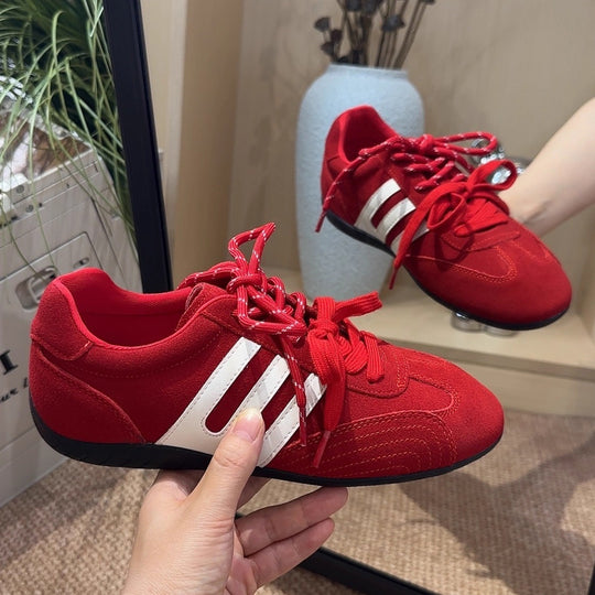 Damen Sportliche Sneakers aus hochwertigem Wildleder mit atmungsaktiver Sohle EB