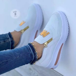 Damen Slip-On Sneaker mit goldenen Akzenten und ergonomischer Sohle EB