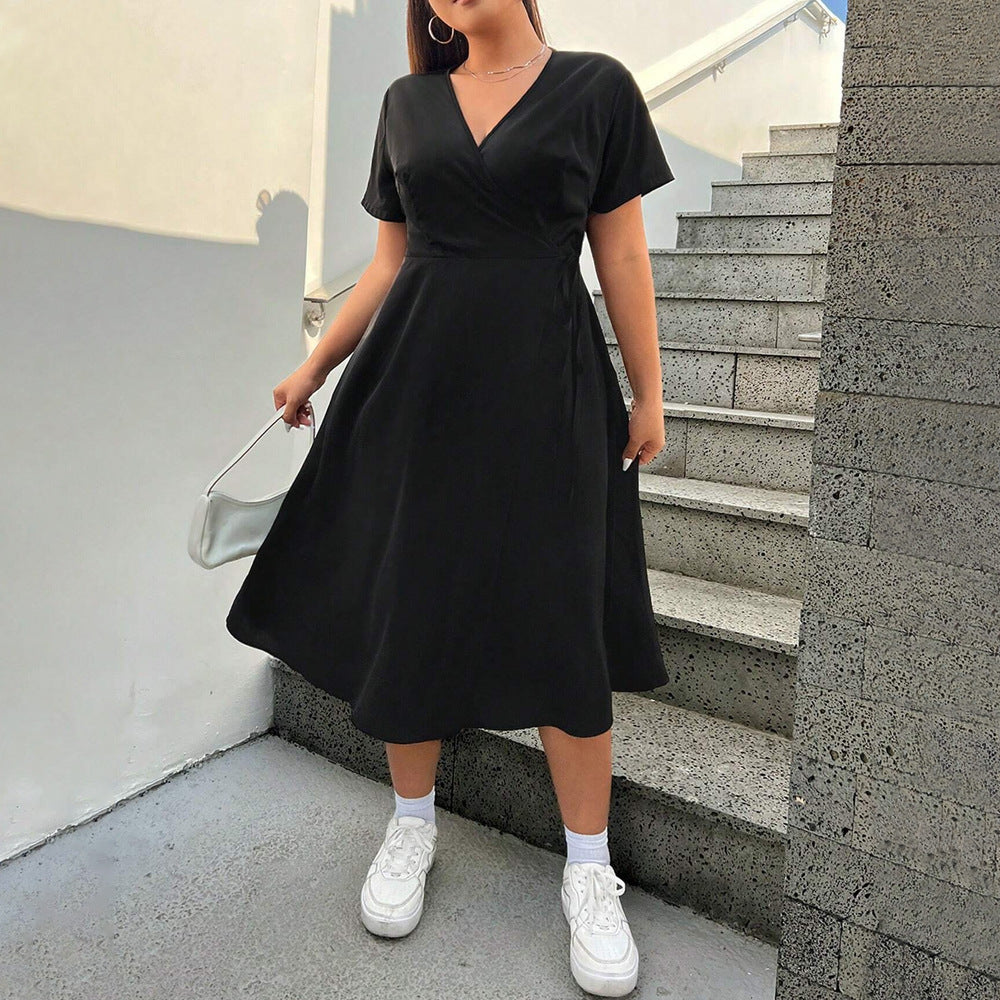 Damen Wickelkleid mit elegantem Schlitz und taillierter Silhouette EB