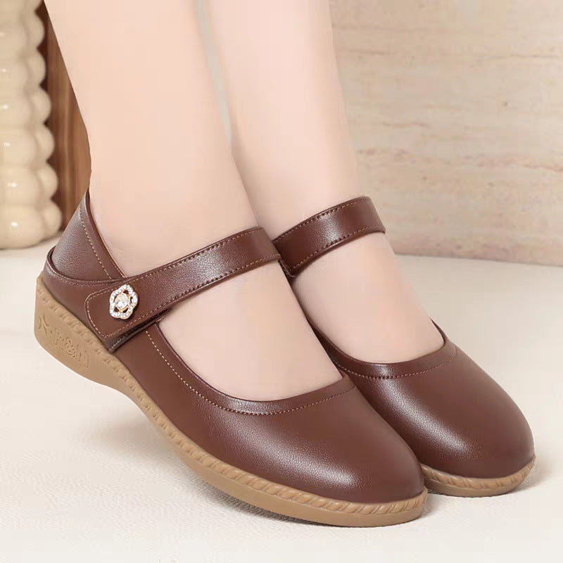 Damen Komfortable Mary Jane Ballerinas mit flexiblem Riemen und dekorativem Schmuckdetail EB