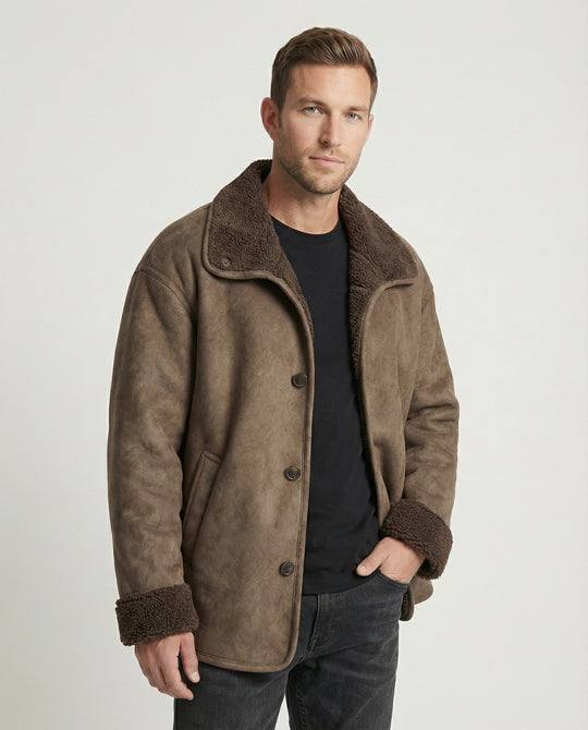 Herren extraweiter Lammfellimitat-Fliegerjacke mit Teddyfutter umklappbarem Kragen und verdeckten Druckknöpfen EB
