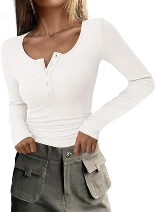 Damen Langärmeliges Rippshirt mit Henley-Knopfleiste und taillierter Passform EB