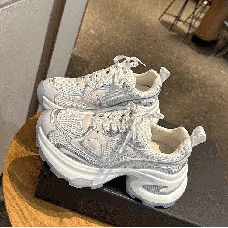 Damen Sportliche Sneakers mit atmungsaktiver Mesh-Oberfläche und gepolsterter Sohle EB
