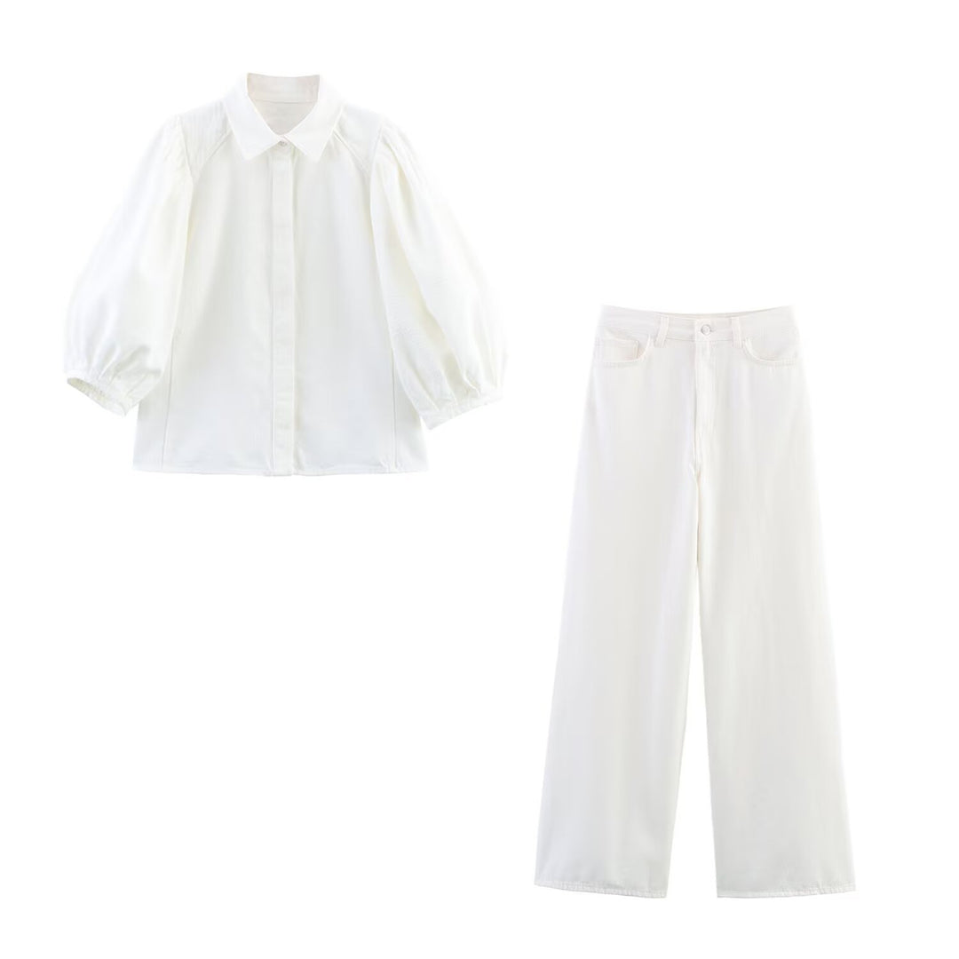 Damen luftige und strukturierte Bluse mit Balloonärmeln und weiten Jeans EB