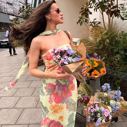 Damen Elegantes Maxikleid mit floralem Muster und schicker Rückenschnürung EB
