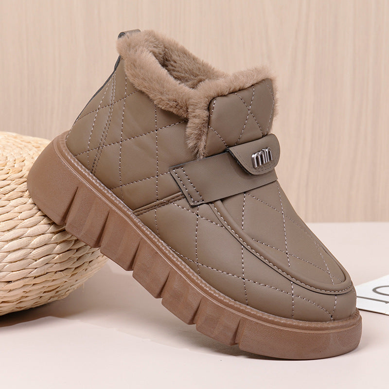 Damen Weiche und gefütterte Winterstiefel mit praktischer Klettverschlussfunktion EB