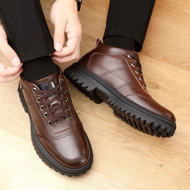 Damen Winterstiefel mit warmem Innenfutter und robuster Profilsohle EB