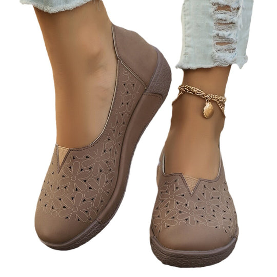 Damen Bequeme Mokassins mit floralem Lochdesign EB