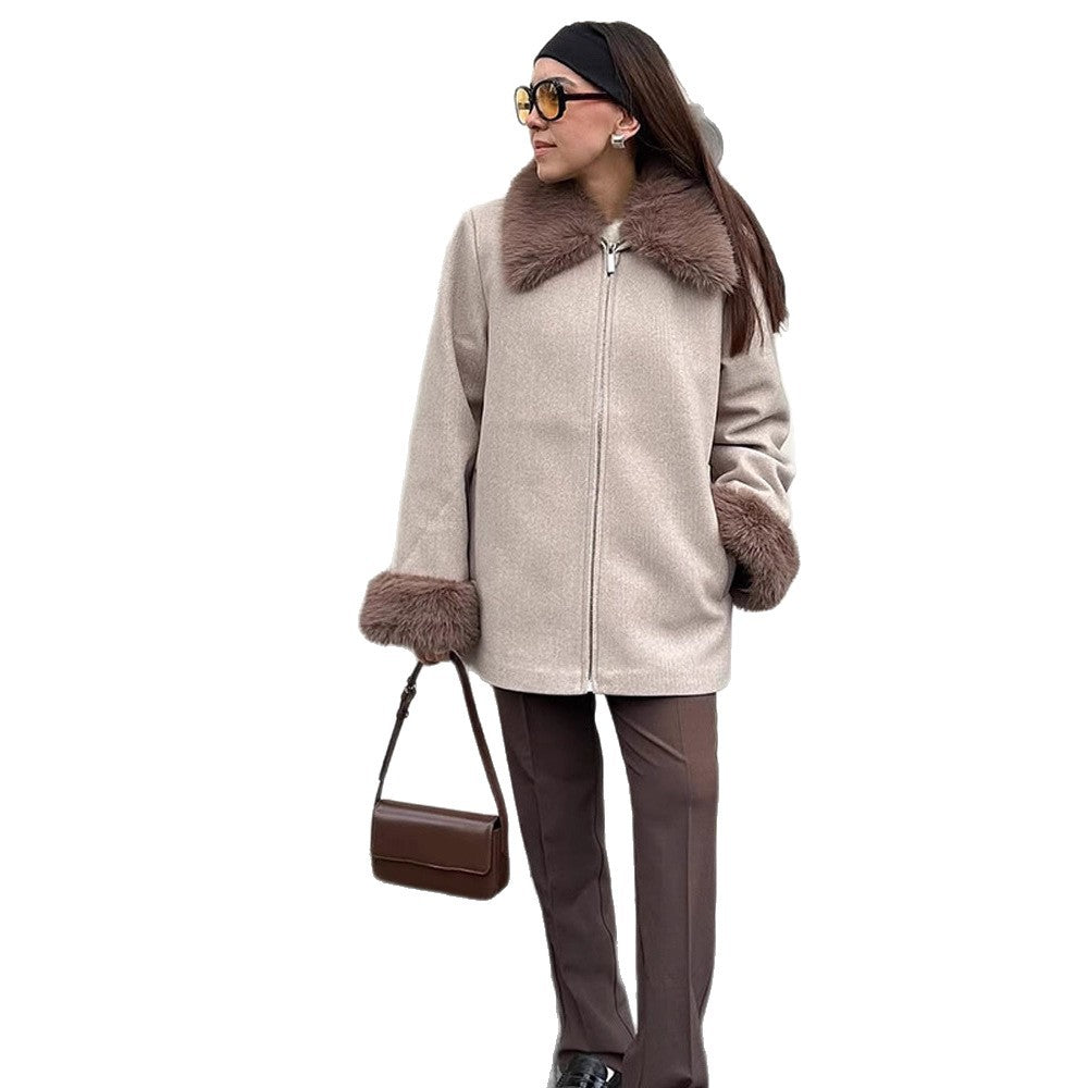 Damen Woolrich Jacke mit glamourösem Pelzbesatz EB