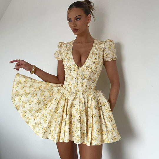 Damen Blümchen Minikleid mit tiefem V-Ausschnitt und verspieltem Schnitt EB