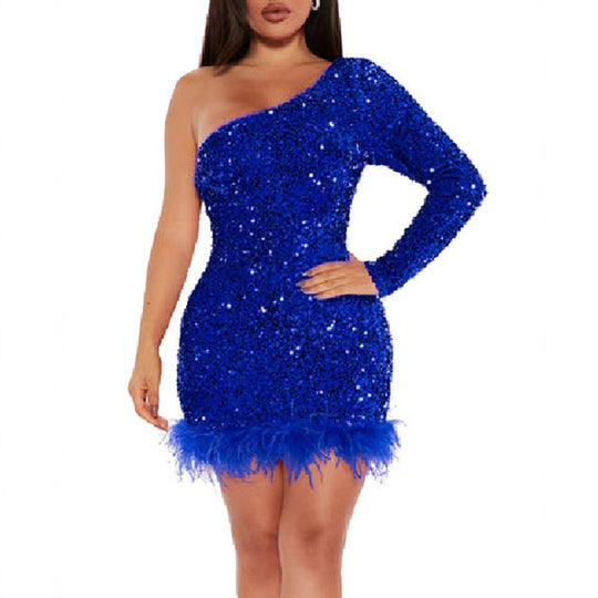 Damen Funkelndes Partykleid mit asymmetrischem Schnitt und Federdetails EB