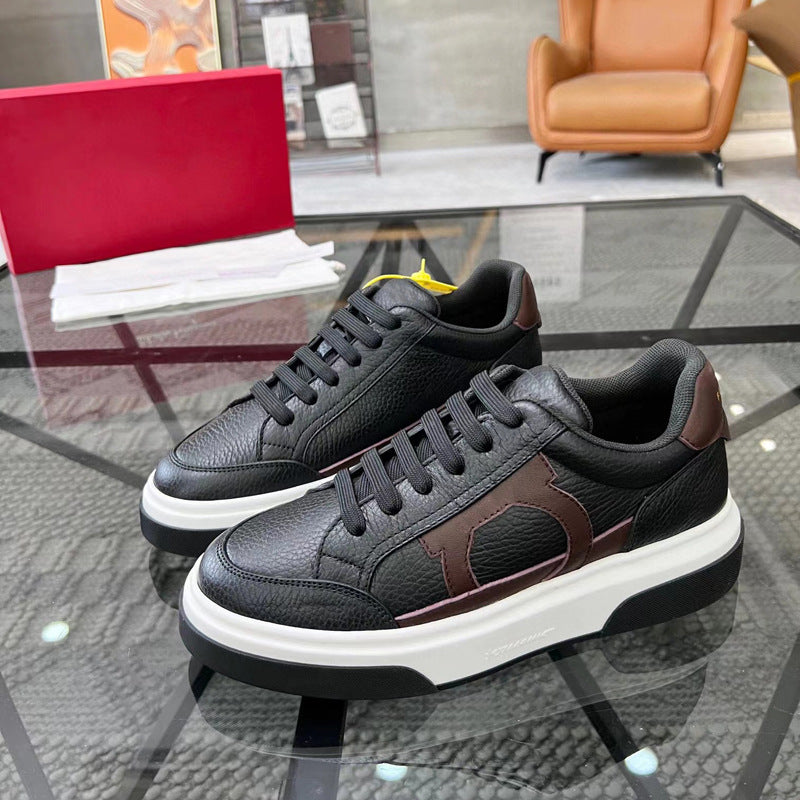 Damen Sportliche Sneakers mit hochwertiger Lederoberfläche und trendiger Designkombination EB