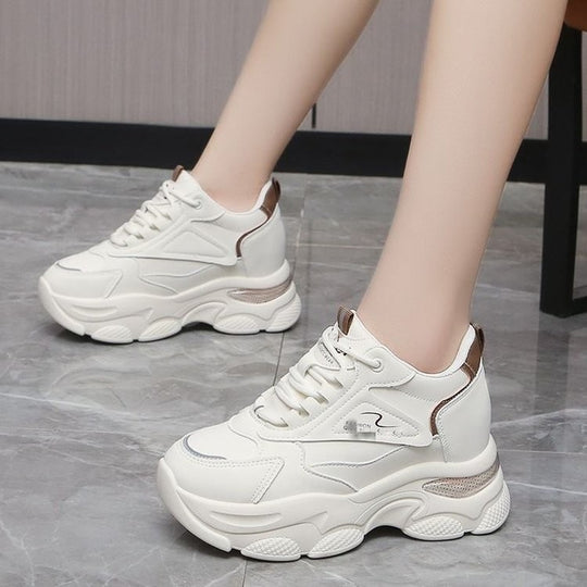 Damen Sportliche Chunky Sneakers mit atmungsaktiven Einsätzen und komfortabler Dämpfung EB