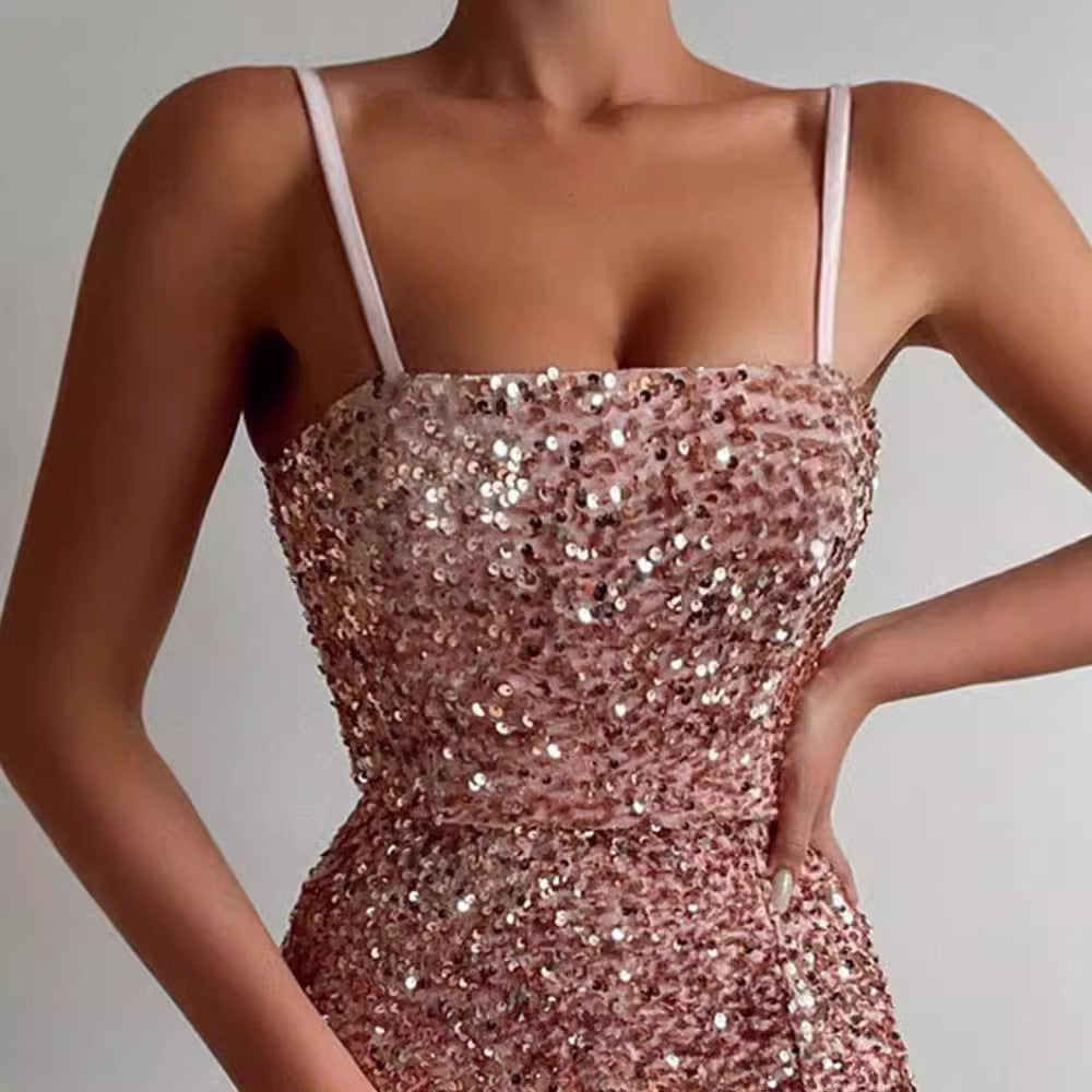 Damen Glamouröses Pailletten-Kleid mit Schlitzen und Spaghetti-Trägern EB