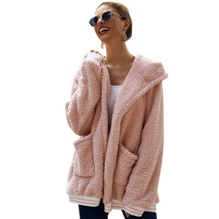 Damen kuschelige Fleecejacke mit Kapuze und seitlichen Taschen EB