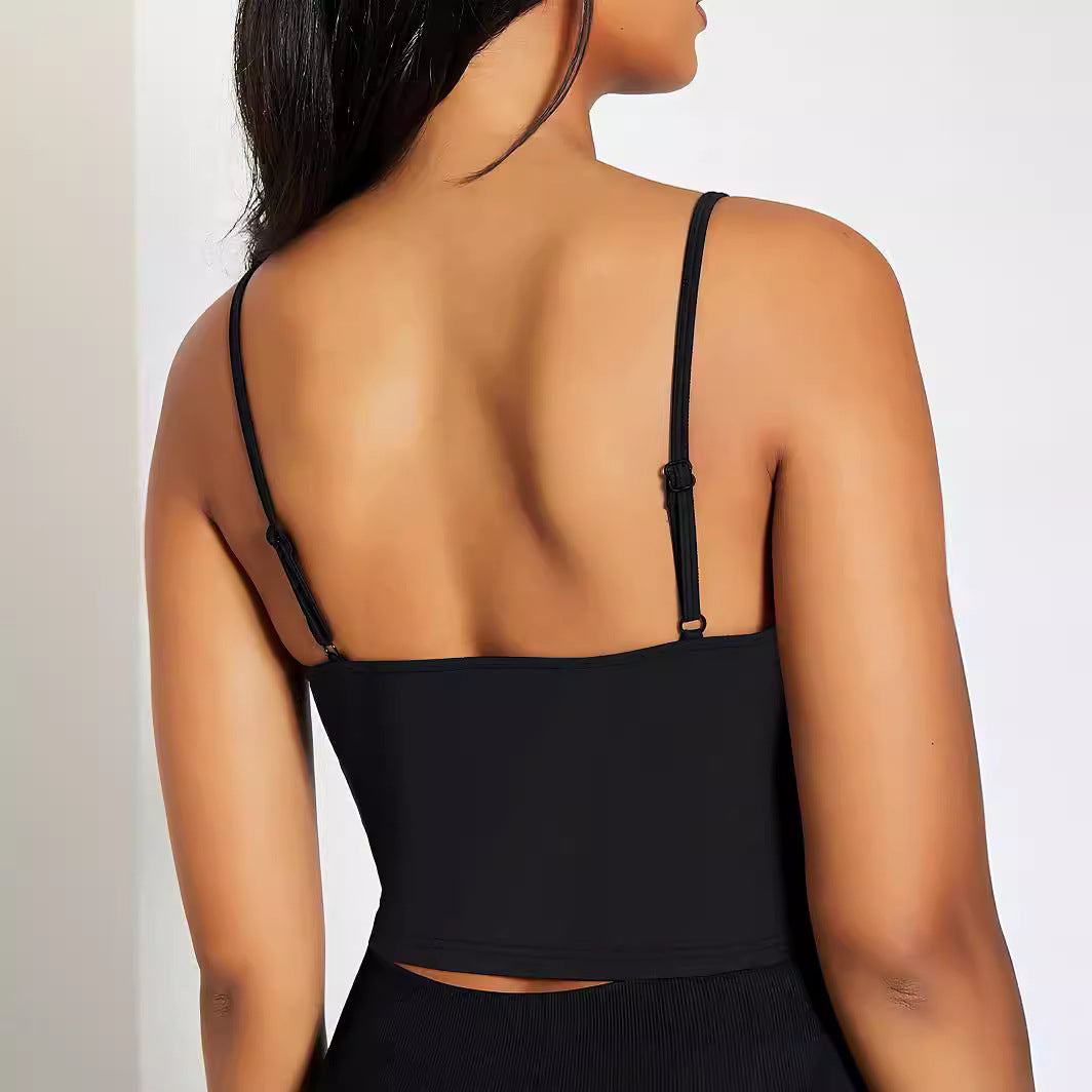 Damen Crop-Top mit kreativem Schriftzug und feinen Trägern EB