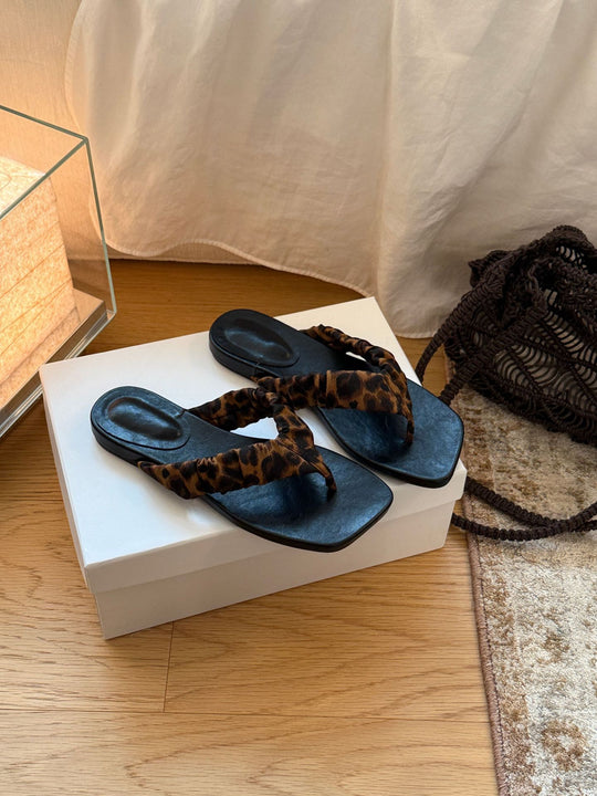 Damen Elegante Flip-Flops mit rüschendetails aus hochwertigem Leder EB