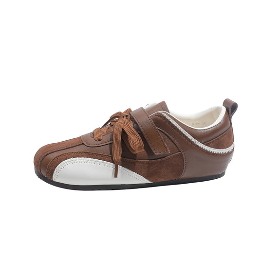 Damen Bequeme Sneaker mit elegantem Obermaterial und modischen Schnürdetails EB