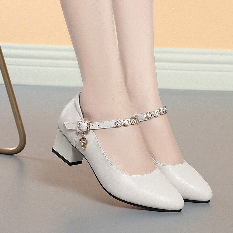 Damen elegante Pumps mit modischer Riemchenverzierung und bequemem Blockabsatz EB