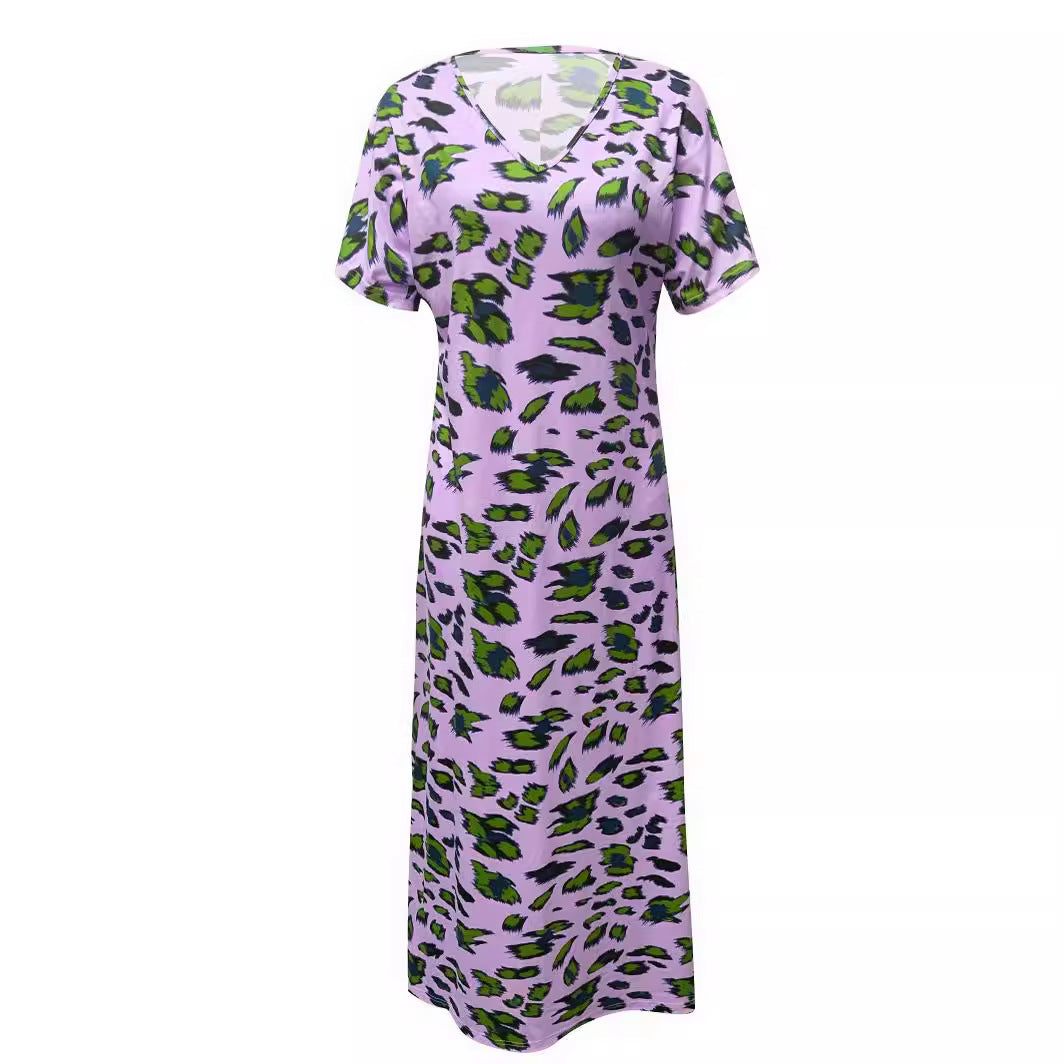 Damen Maxikleid mit V-Ausschnitt und modischem Tierdruck EB