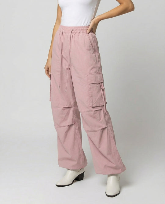 Damen Paperbag-Cargohose mit hohem Bund seitlicher Raffung und verstellbarem Saum EB