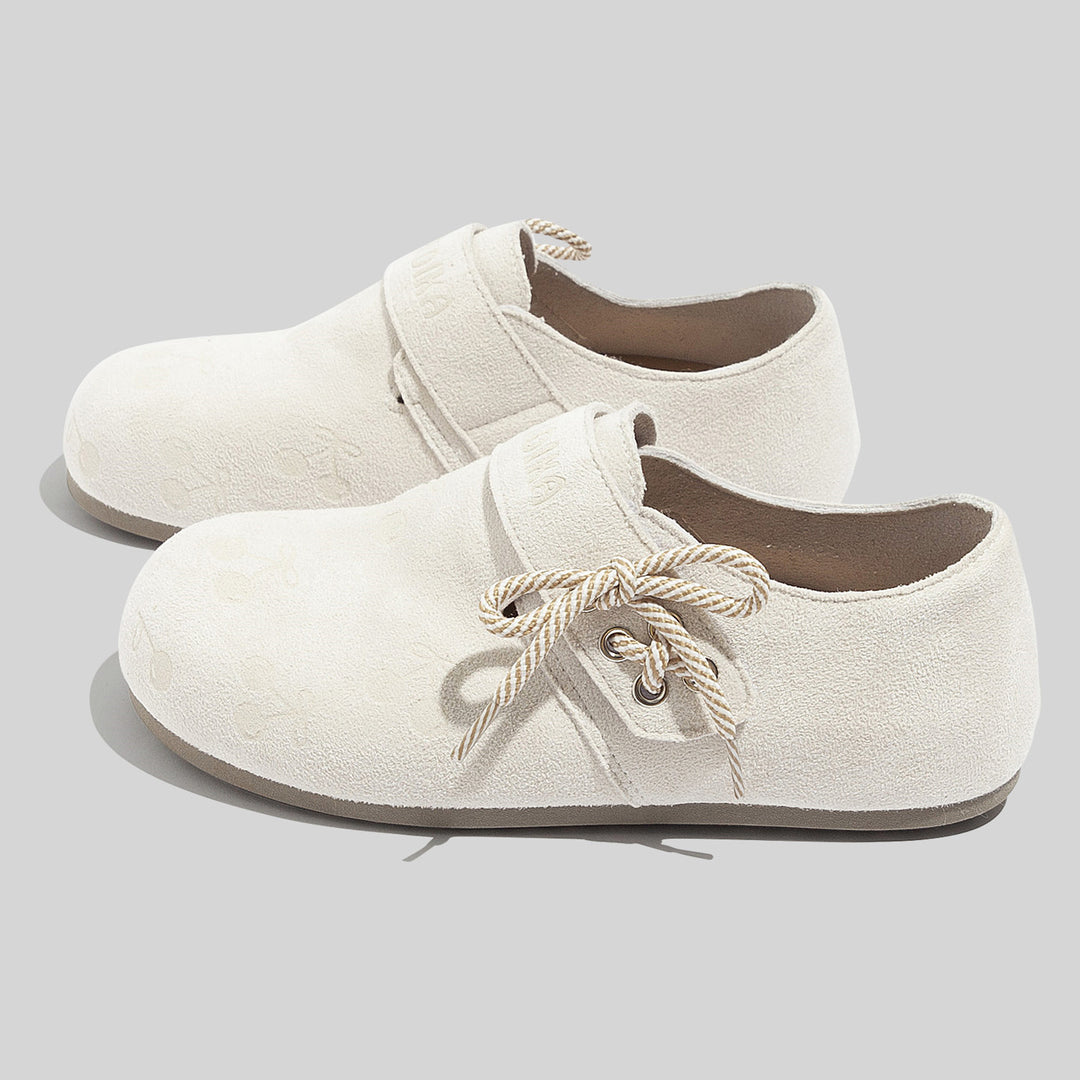 Damen Stilvolle Slipper mit dekorativem Schnürsystem und weichem Obermaterial EB