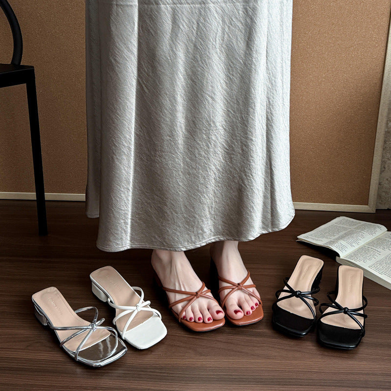 Damen elegante Sandalen mit kunstvollen Riemchen und blockiertem Absatz EB