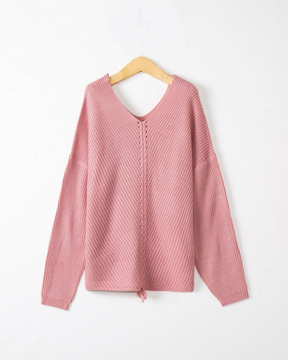 Damen Grobstrick Pullover mit attraktivem V-Ausschnitt und praktischen Kordeldetails EB