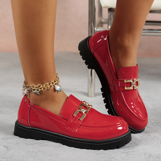 Damen Loafer mit glänzender Oberfläche und modischem Schnallenakzent EB