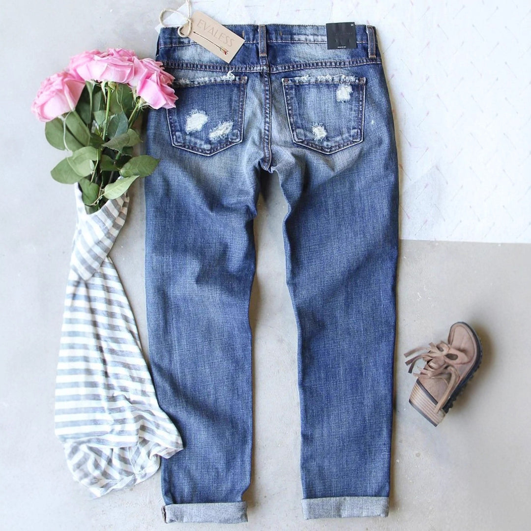 Damen Ripped Jeans mit modischen Patches und lässigem Schnitt EB