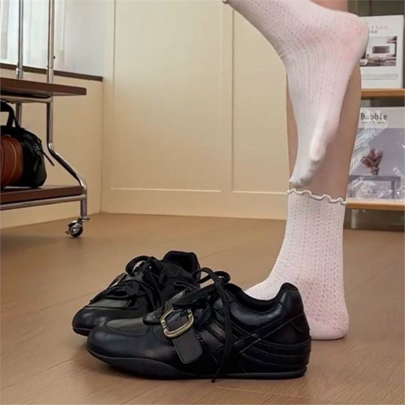 Damen sportliche Sneakers mit innovativem Schnürsystem und modischem Buckle-Riemen EB