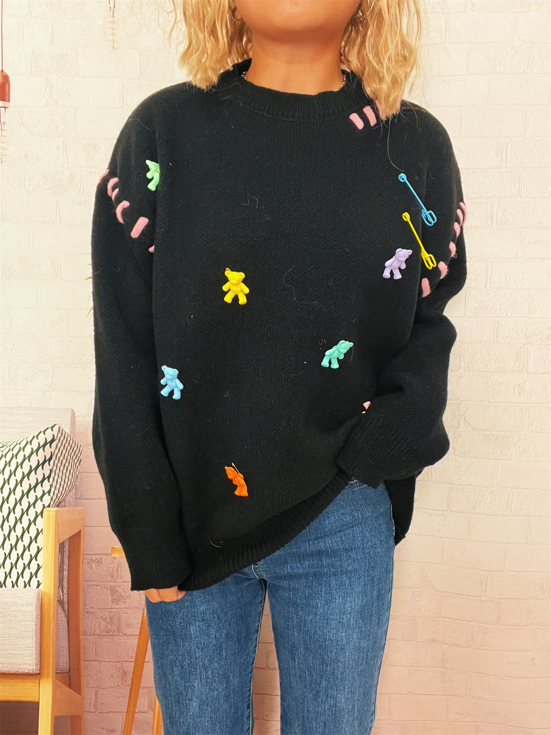 Damen Pullover mit verspieltem Bären-Motiv und dekorativen Applikationen EB