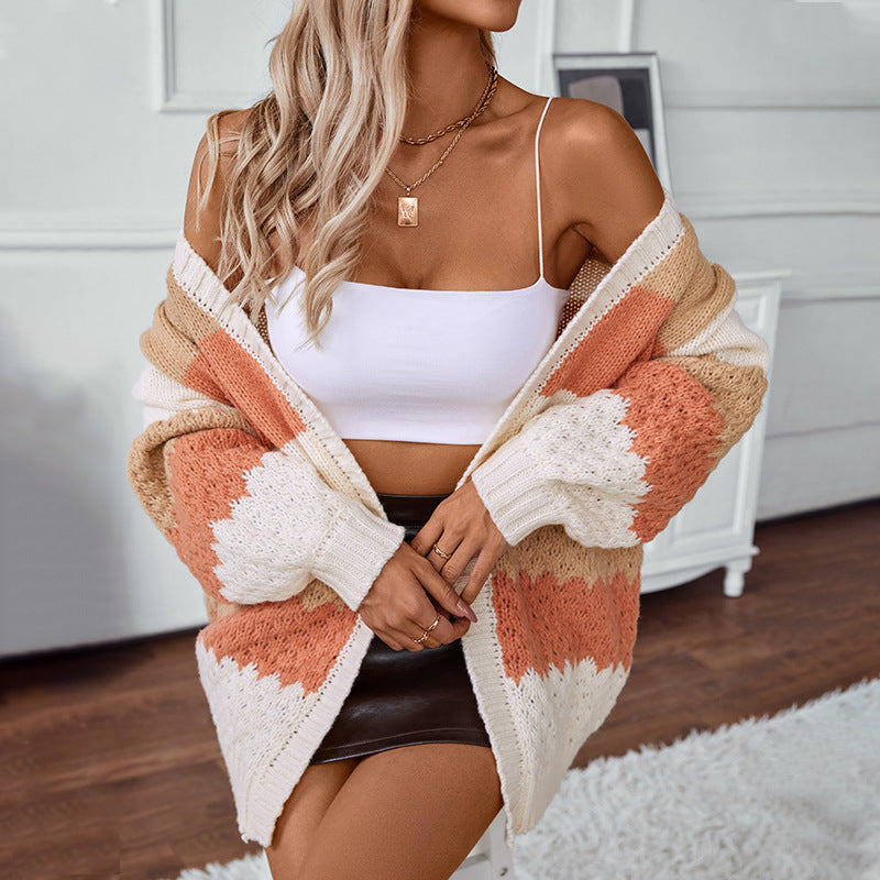 Damen Strickjacke mit trendigem Blockdesign und luftiger Haptik EB