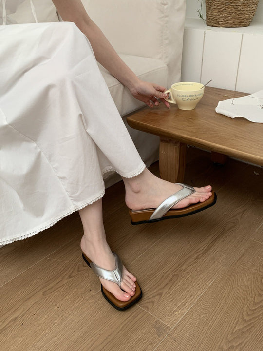 Damen elegante Flip-Flop Pantoletten mit modischem Design und rutschfester Sohle EB