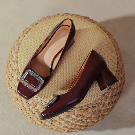 Damen eleganter Blockabsatz-Pumps mit funkelndem Schmuckdetail EB