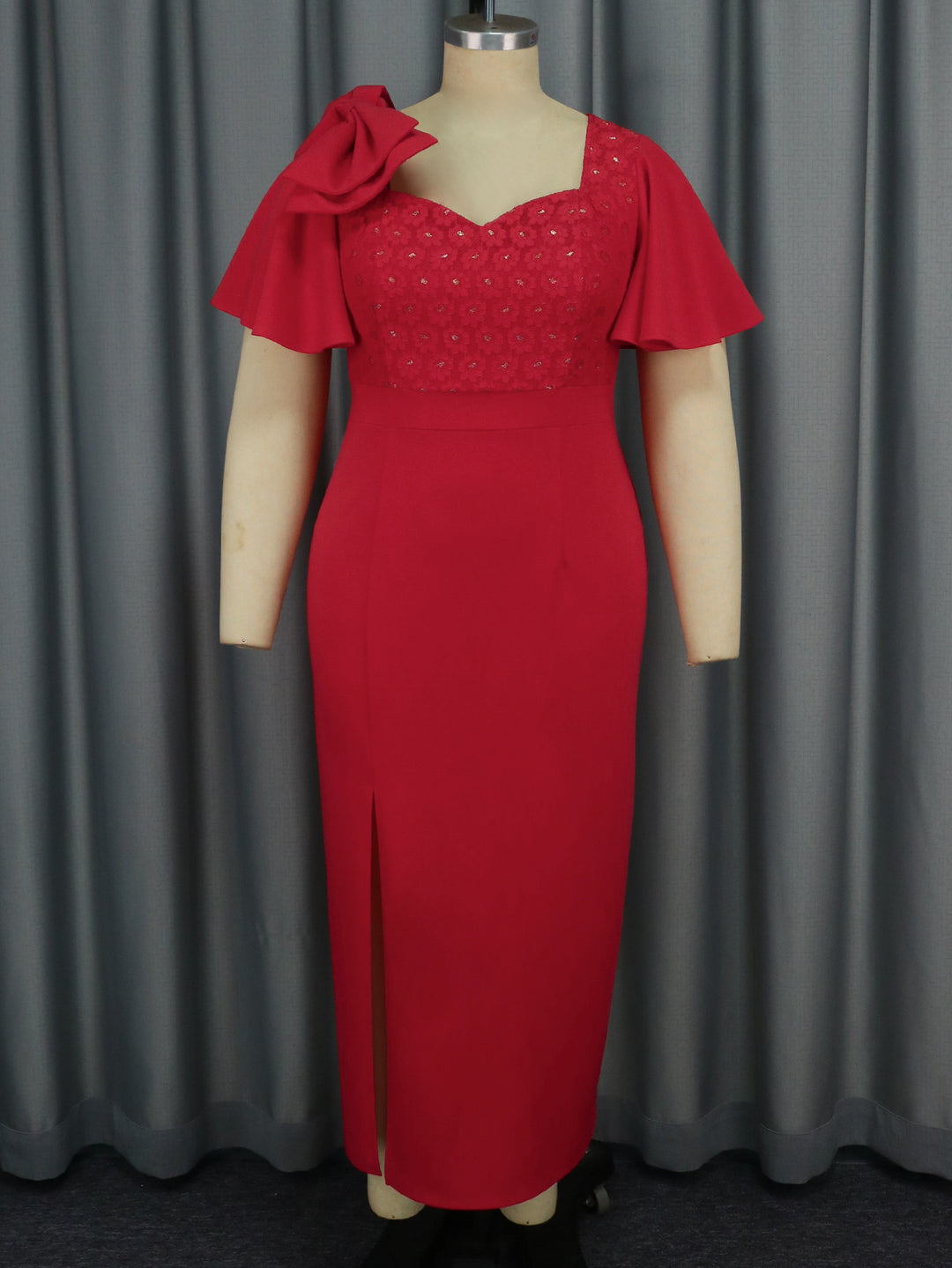 Damen Elegantes Abendkleid mit floralem Spitzenoberteil und voluminösen Rüschensäumen EB