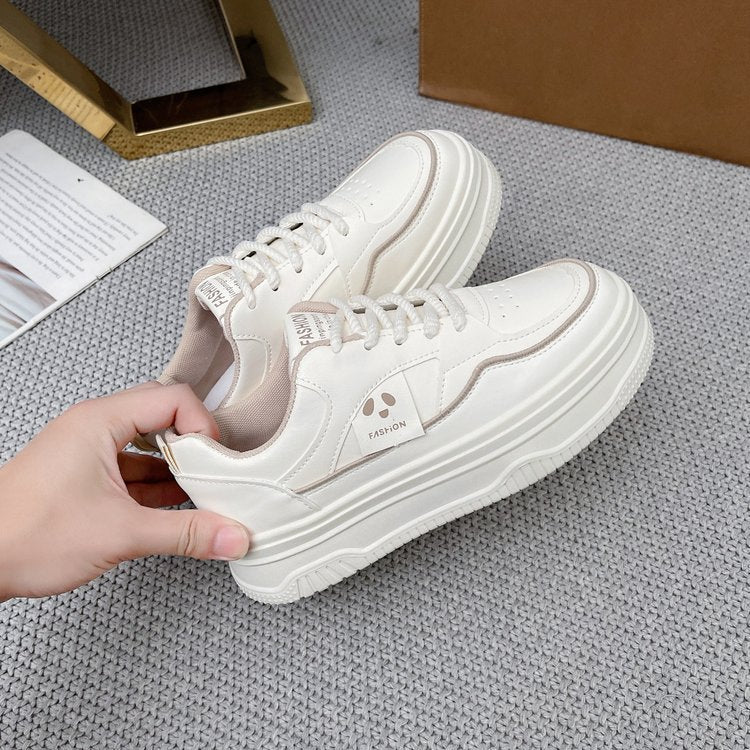 Damen Modische Plateau-Sneaker mit dekorativen Akzenten EB
