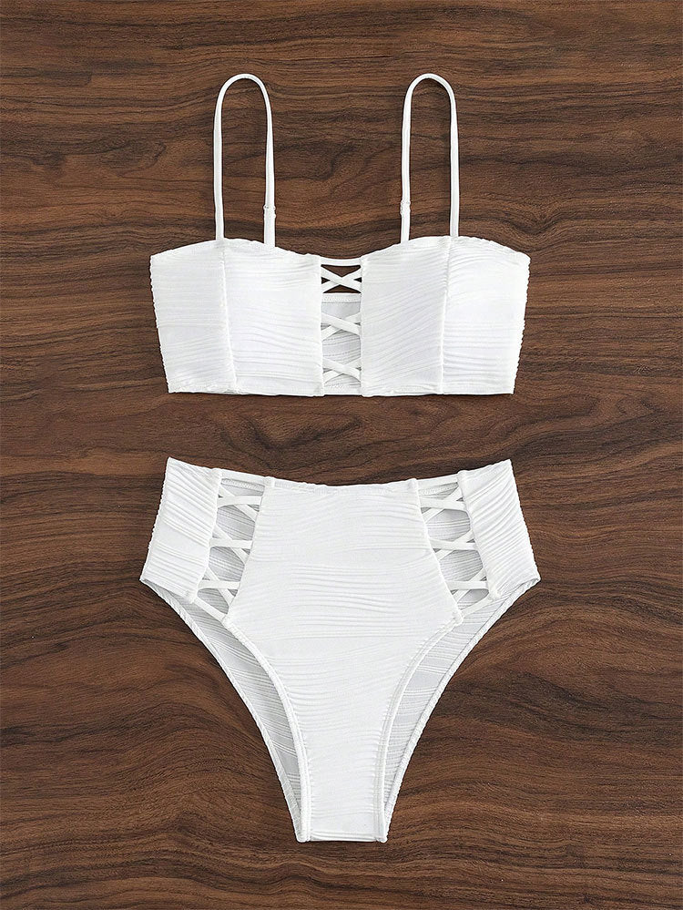 Damen Bikini-Set mit strukturierter Oberfläche und dekorativen Einsätzen EB