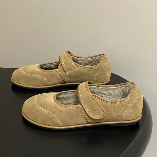 Damen Ballerinas mit verstellbarem Riemen und weichem Wildleder EB