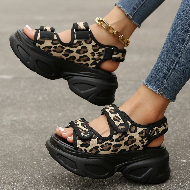 Damen Wedge-Sandalen mit modischen Klettverschluss und trendiger Profilsohle EB