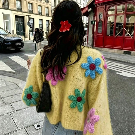 Damen Oversize Strickcardigan mit 3D‑Blütenapplikationen EB
