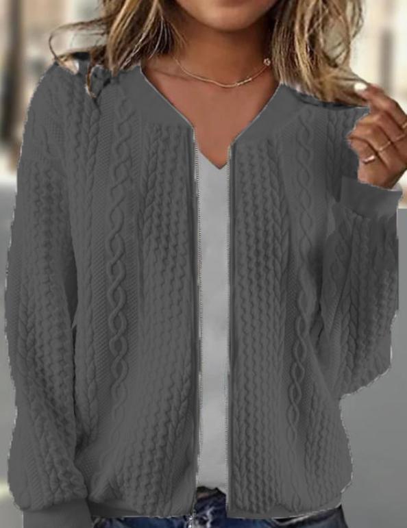 Damen Strickjacke mit modernem Kabelstrickmuster und eleganter Schnittführung EB
