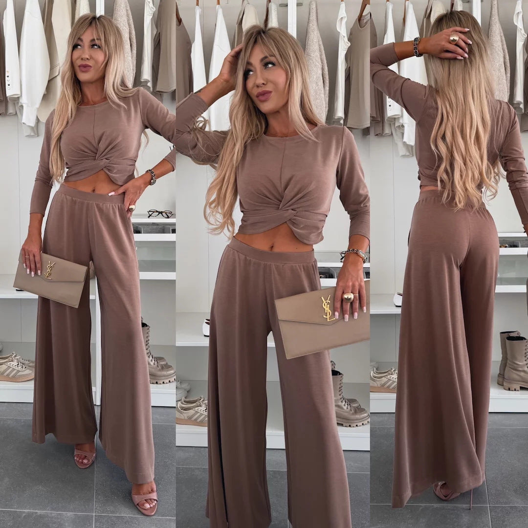 Damen figurnahes Twist-Cropped-Shirt mit weitem High-Waist Palazzo-Hose aus fließendem Jersey Eichborn Berlin