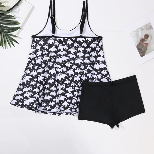 Damen verspieltes Strand-Outfit mit fließendem Top und Shorts EB